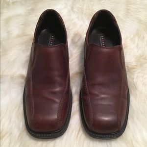 Axcess brown leather slip-on loafer shoe